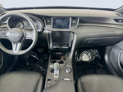 Used 2023 INFINITI QX55 Essential w/ Accent Package image 18