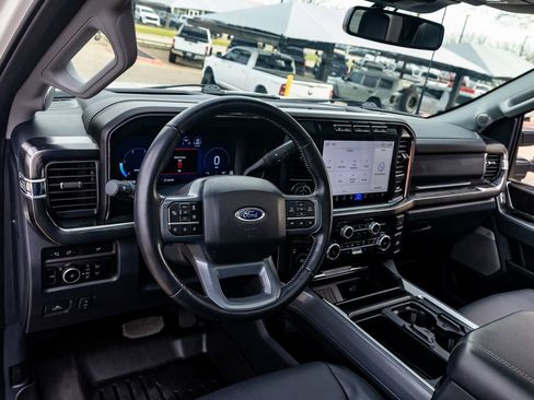 Used 2024 Ford F350 Lariat w/ Lariat Ultimate Package image 17