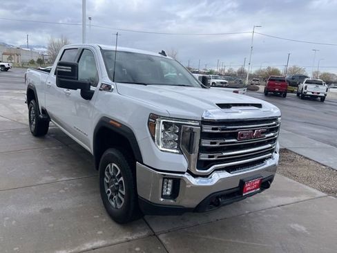 Used 2023 GMC Sierra 3500 SLE w/ SLE Value Package image 7