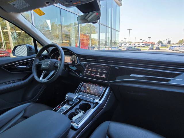 Used 2023 Audi Q7 3.0T Premium Plus w/ Premium Plus Package AWD/4WD image 23