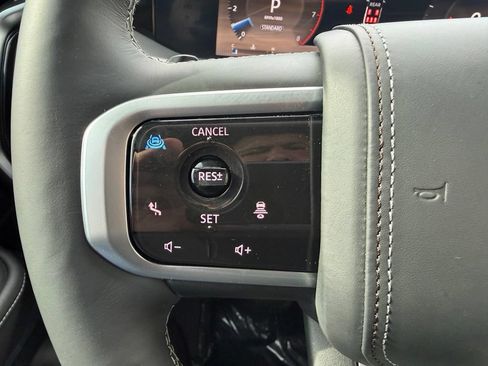 Used 2025 Nissan Armada Platinum Reserve AWD/4WD image 17