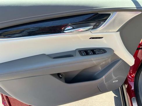 Certified 2023 Cadillac XT6 Premium Luxury image 16