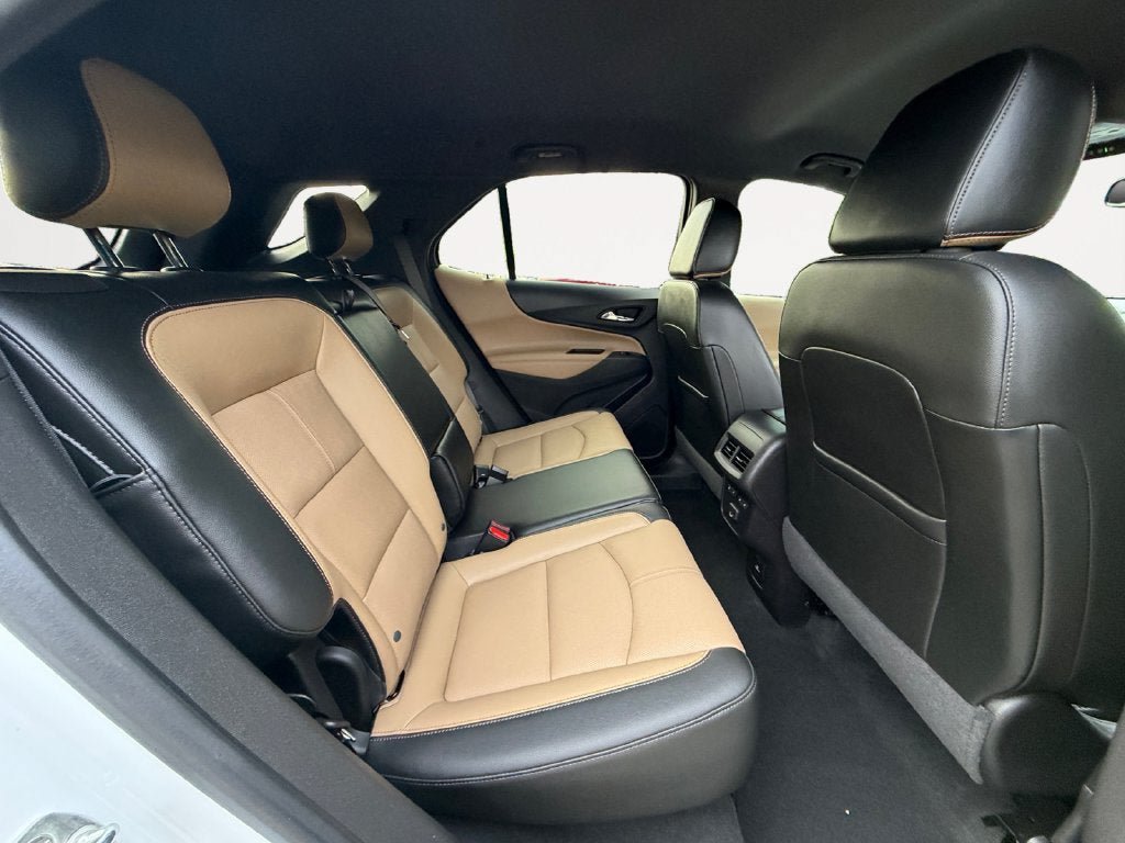 Used 2023 Chevrolet Equinox Premier AWD/4WD image 24