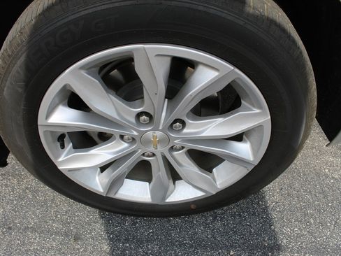 Used 2023 Chevrolet Malibu LT image 16