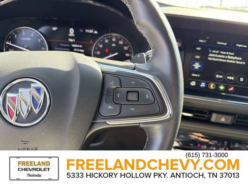 Used 2023 Buick Envision Essence image 27