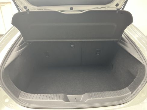 Certified 2025 MAZDA MAZDA3 s Sport image 24