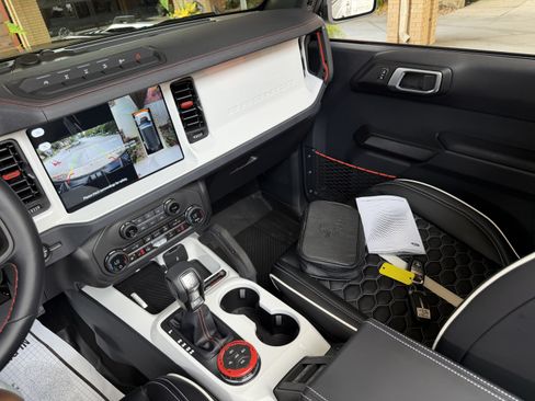 Used 2026 Ford Bronco Raptor AWD/4WD image 33