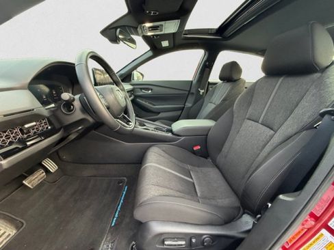 Used 2025 Honda Accord Sport image 10