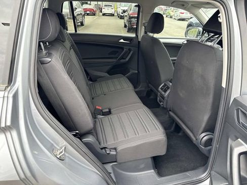 Used 2024 Volkswagen Tiguan S image 11