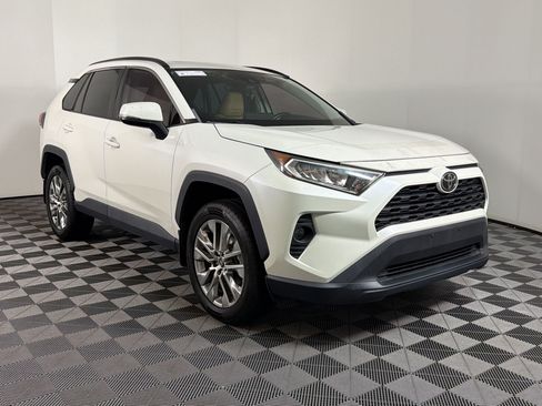 Used 2021 Toyota RAV4 XLE Premium FWD image 19