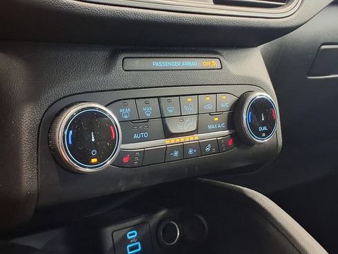 Used 2023 Ford Escape Active w/ Cold Weather Package FWD image 13
