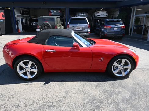 Used 2006 Pontiac Solstice Convertible w/ Power Package image 8
