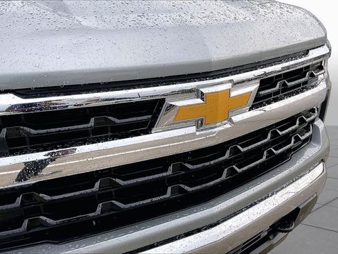 Used 2024 Chevrolet Silverado 1500 LT AWD/4WD image 29