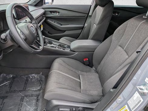 Used 2025 Honda Accord Sport image 21
