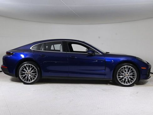 Certified 2024 Porsche Panamera 4 image 8
