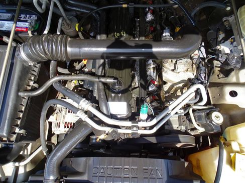 Used 2005 Jeep Wrangler Unlimited AWD/4WD image 25