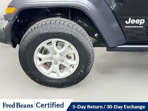Used 2021 Jeep Wrangler Sport AWD/4WD image 28