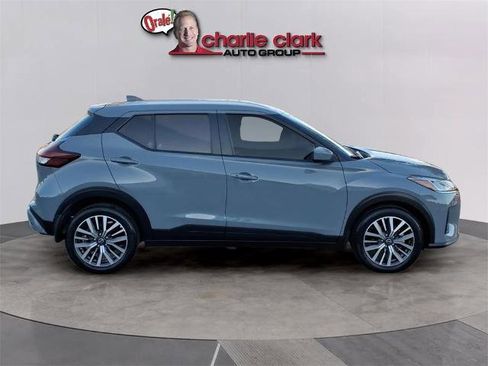 Certified 2024 Nissan Kicks SV image 6