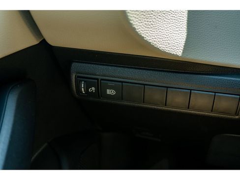 Used 2026 Toyota Corolla LE FWD image 27