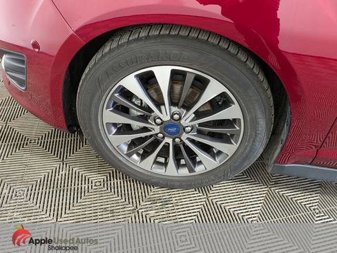 Used 2017 Ford C-MAX Titanium w/ Equipment Group 301A FWD image 43