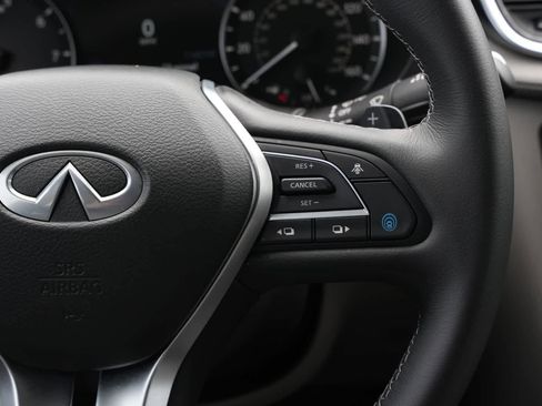 Used 2025 INFINITI QX50 Luxe AWD/4WD image 11