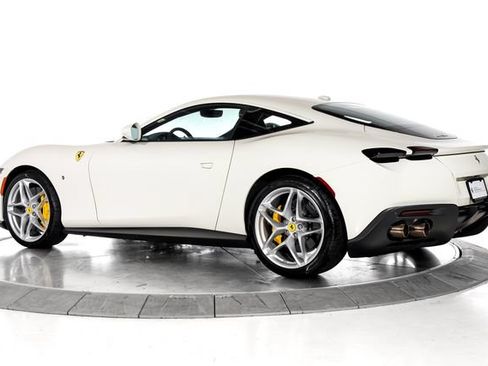 Certified 2024 Ferrari Roma RWD image 7