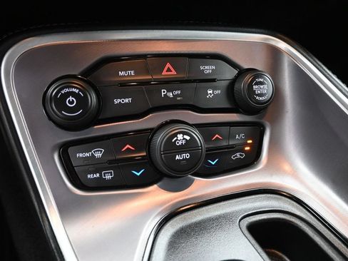 Used 2022 Dodge Challenger GT RWD image 18