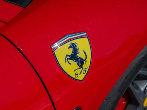 Used 2020 Ferrari F8 Tributo image 16