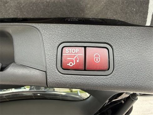 New 2024 Mercedes-Benz GLB 250 GLB 250 image 27