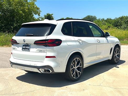 New 2026 BMW X5 sDrive40i w/ M Sport Package RWD image 8