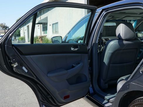 Used 2004 Honda Accord EX image 26