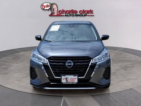 Used 2023 Nissan Kicks S FWD image 8
