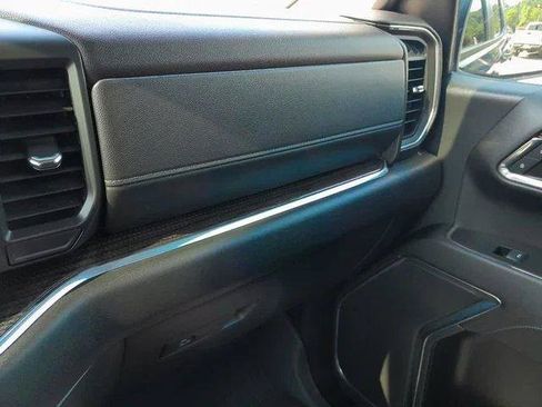 Used 2024 Chevrolet Silverado 1500 LT AWD/4WD image 34