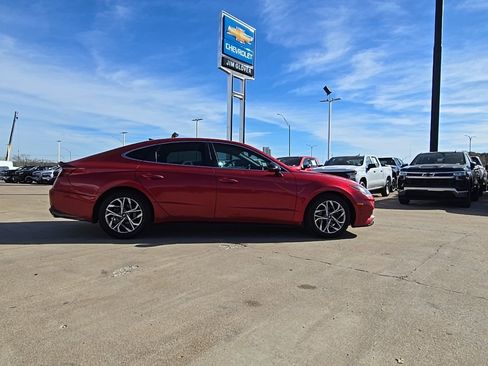 Used 2021 Hyundai Sonata SEL w/ Convenience Package image 6