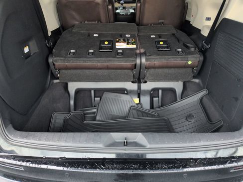 Certified 2022 Toyota Sienna Platinum FWD image 23