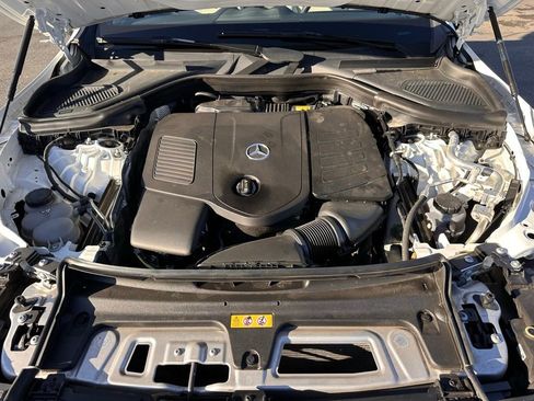 Used 2024 Mercedes-Benz GLC 300 GLC 300 image 36
