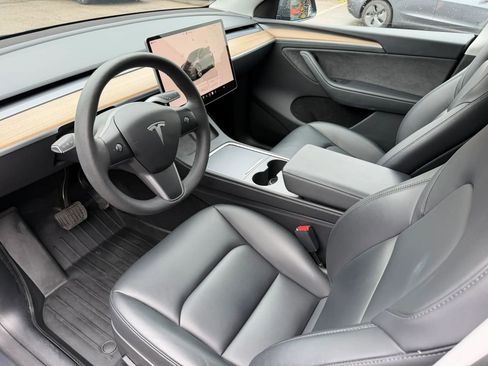 Used 2023 Tesla Model Y Long Range AWD/4WD image 15