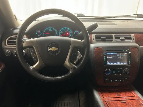 Used 2012 Chevrolet Suburban LTZ AWD/4WD image 3
