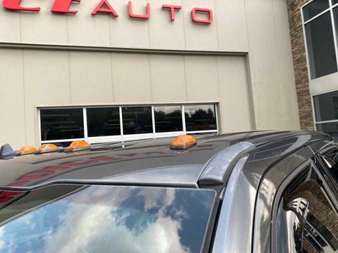 Used 2019 Ford F350 Lariat w/ Lariat Ultimate Package AWD/4WD image 4