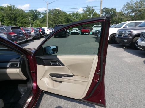 Used 2014 Honda Accord LX image 22
