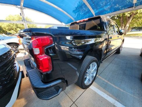 Used 2023 Chevrolet Silverado 1500 High Country w/ Technology Package AWD/4WD image 3