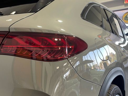 Used 2023 Mercedes-Benz EQE 350+ SUV w/ Pinnacle Trim Package image 17