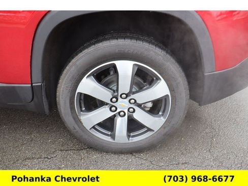 Certified 2023 Chevrolet Traverse LT w/ LT Premium Package image 26