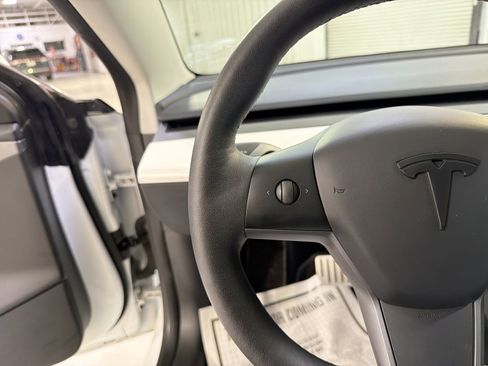Used 2023 Tesla Model 3 Performance AWD/4WD image 14