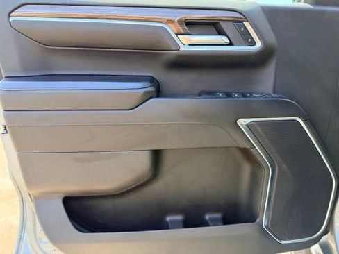 Used 2023 Chevrolet Silverado 1500 LT w/ Protection Package AWD/4WD image 19