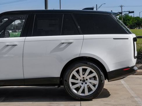 New 2026 Land Rover Range Rover SE AWD/4WD image 14