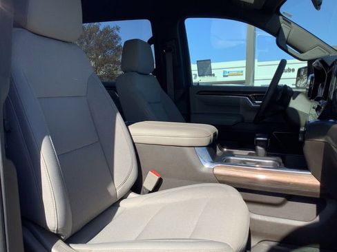 Used 2023 Chevrolet Silverado 1500 LT Trail Boss image 38