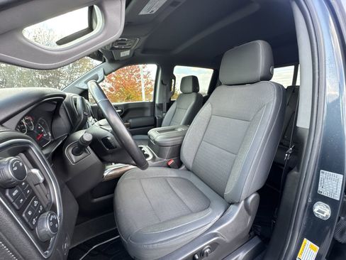 Used 2019 Chevrolet Silverado 1500 RST image 11