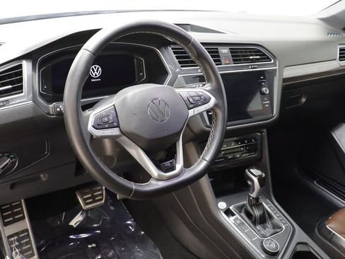 Used 2023 Volkswagen Tiguan SEL R-Line AWD/4WD image 7