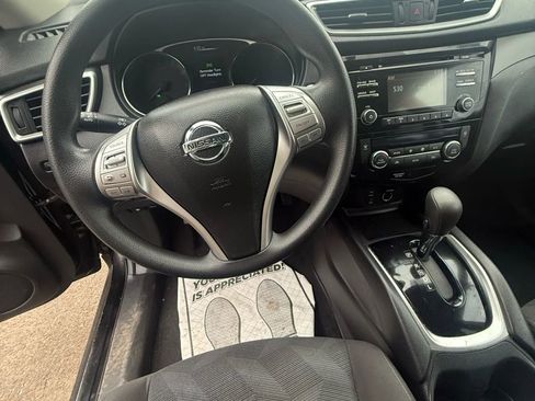 Used 2015 Nissan Rogue SV image 13